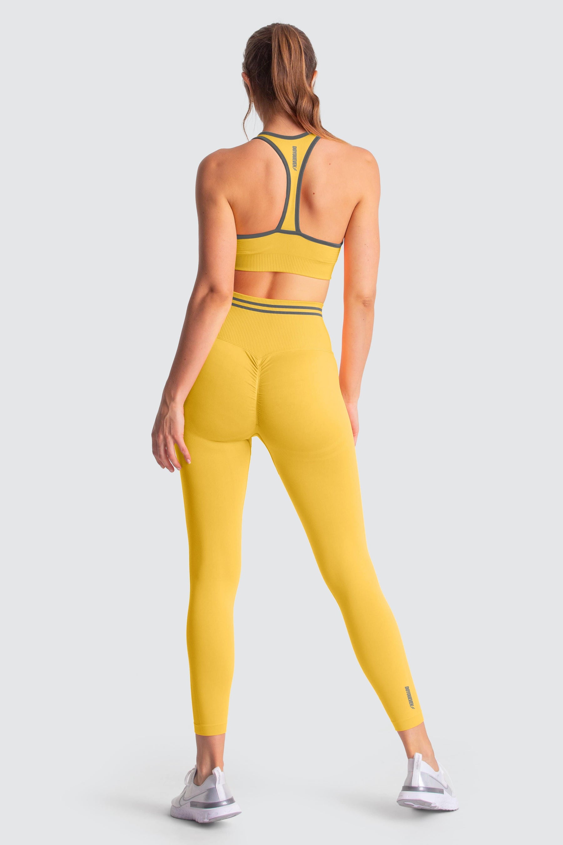 Conjunto Top e Calça Legging Scrunch Sem Costura com Franzido - Amarelo Solar