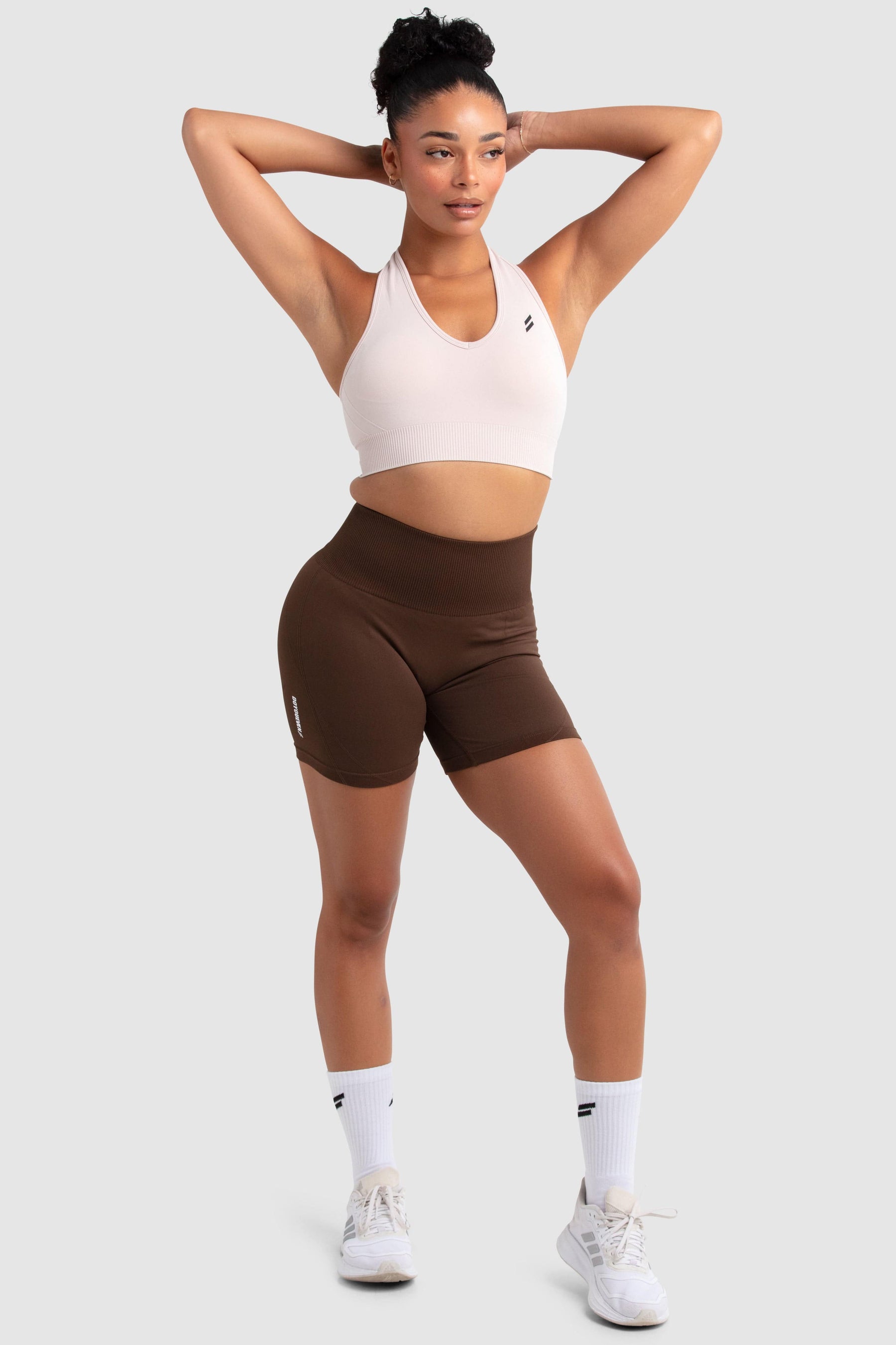 Conjunto Cropped e Shorts Legging com Decote Halter Hyperflex - Marfim Branco