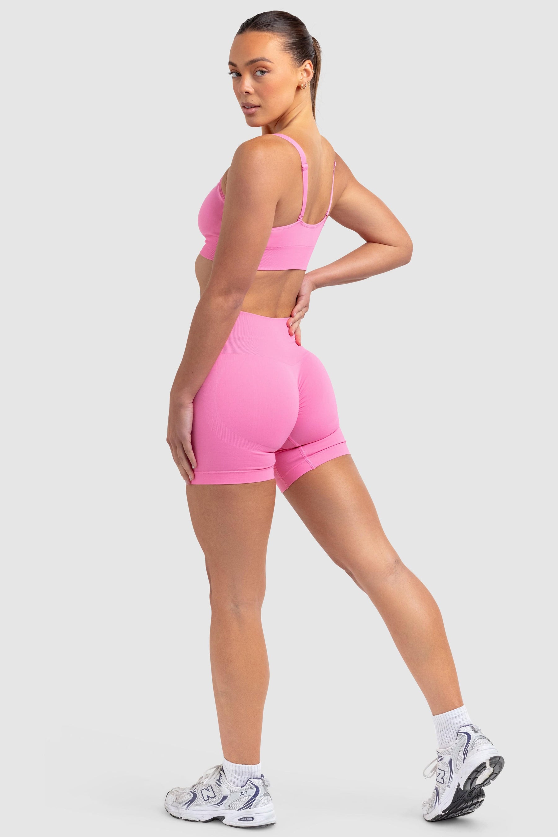 Conjunto Top e Shorts Scrunch Sem Costura- Rosa Chiclete